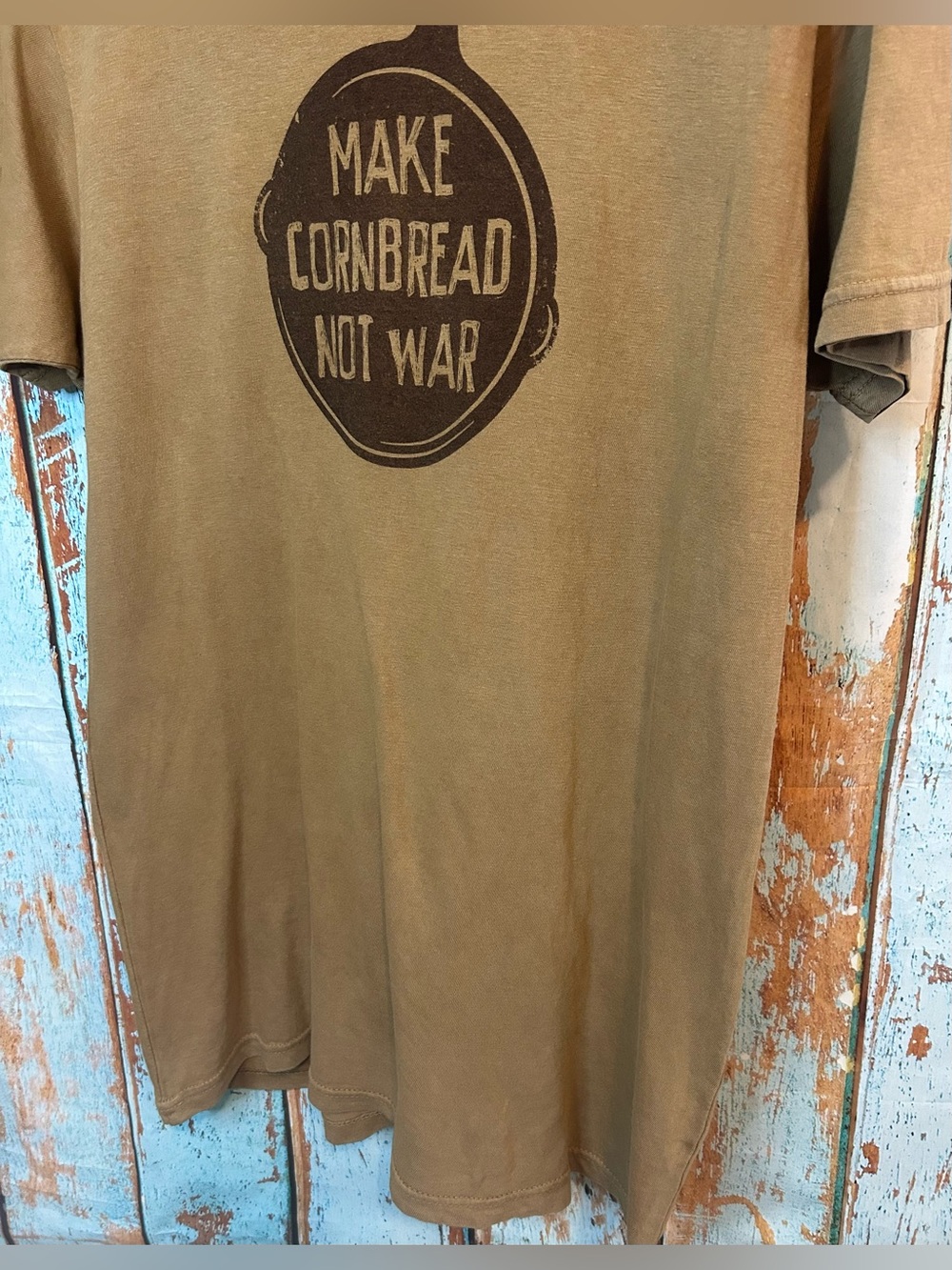 Make Cornbread Not War Graphic Tee - Brown - Picture 3 of 5